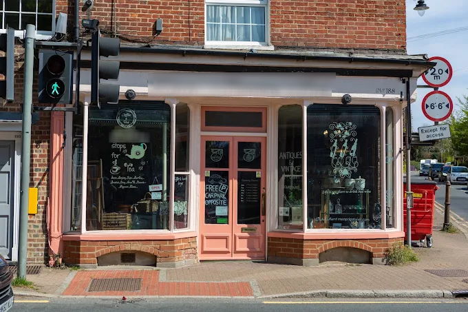 Tea Room and Antiques Shop in Kent For Sale