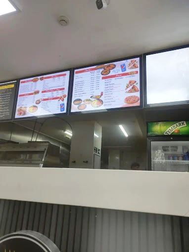 Restaurant and Ice Cream Parlour in Middlesex For Sale