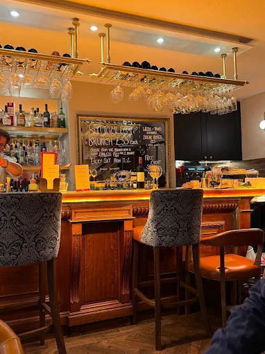 Sell a Well Presented Cafe and Cocktail Bar in Dorset For Sale