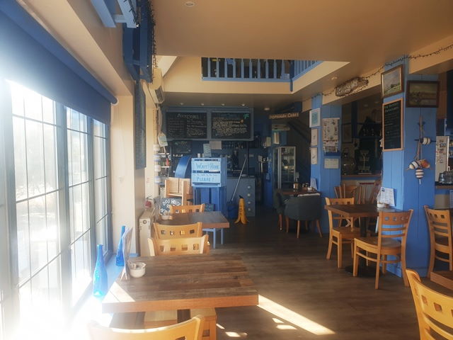 Licensed Cafe Restaurant in Hampshire For Sale for Sale
