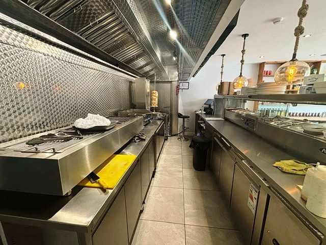 Surrey Restaurants interior