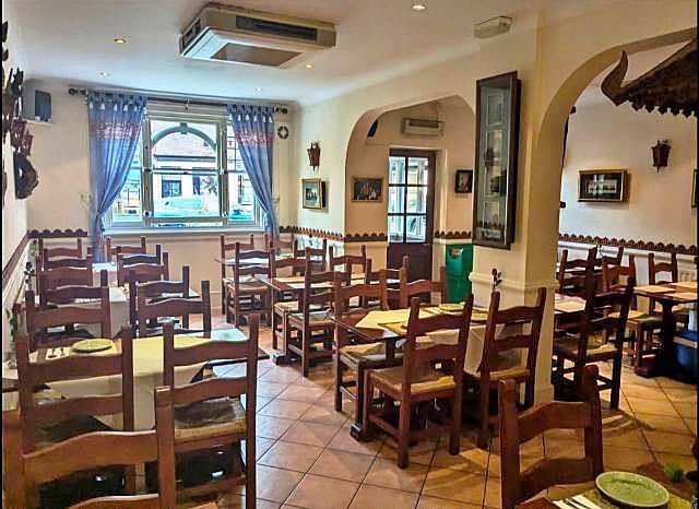 Licensed Thai Restaurant in Surrey For Sale
