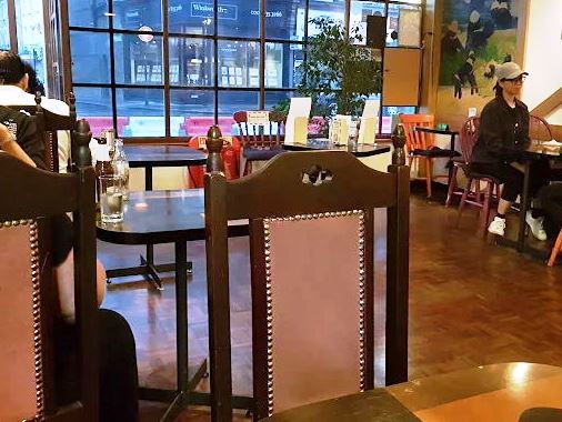 Licensed Thai Restaurant in West London