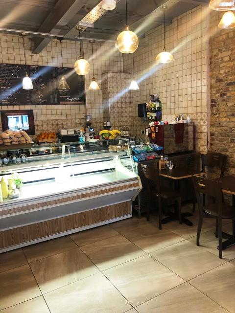 Cafe & Sandwich Bar in Islington for Sale