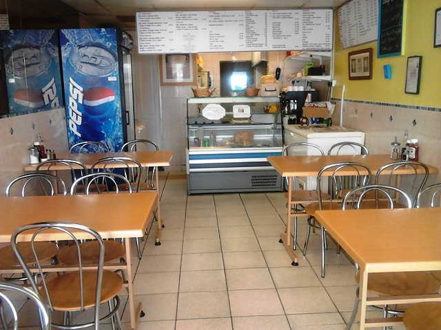 Cafe and Fast Food Restaurant in Croydon For Sale