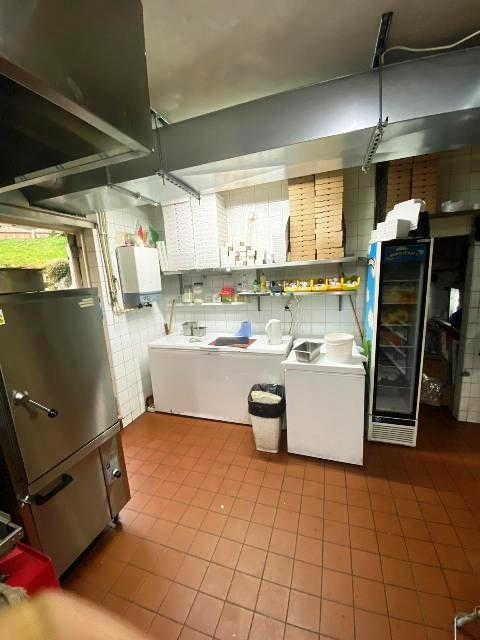 Fish & Chip Shop plus Pizza Takeaway in Coulsdon For Sale for Sale