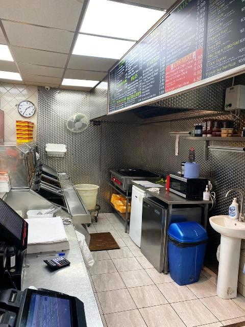 Fish & Chip Shop plus Pizza Takeaway in Coulsdon For Sale for Sale