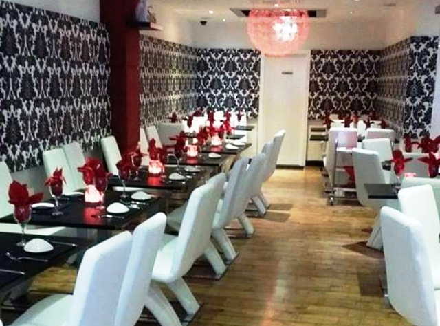 Modern well fitted Indian Restaurant in Sudbury For Sale
