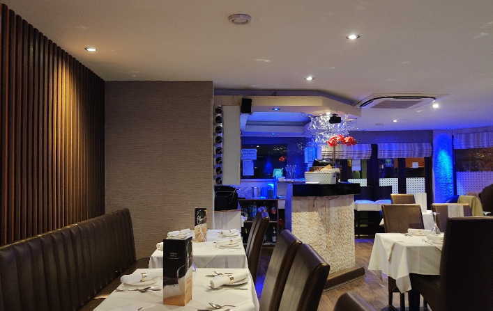 Sell a Attractive Indian Restaurant in Surrey For Sale