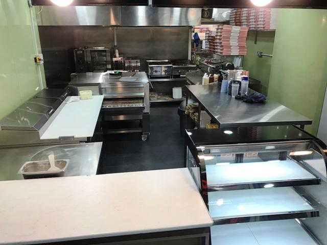 Sell a Ultra Modern Pizza & Chicken Shop in Hampshire For Sale